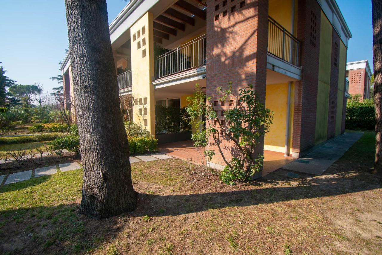 Lato Soleggiato @Gardazzurro Apartment Padenghe sul Garda Bagian luar foto