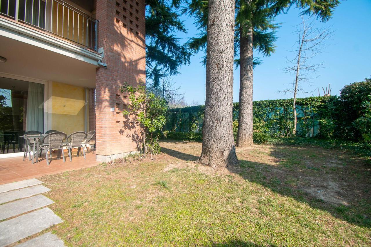 Lato Soleggiato @Gardazzurro Apartment Padenghe sul Garda Bagian luar foto