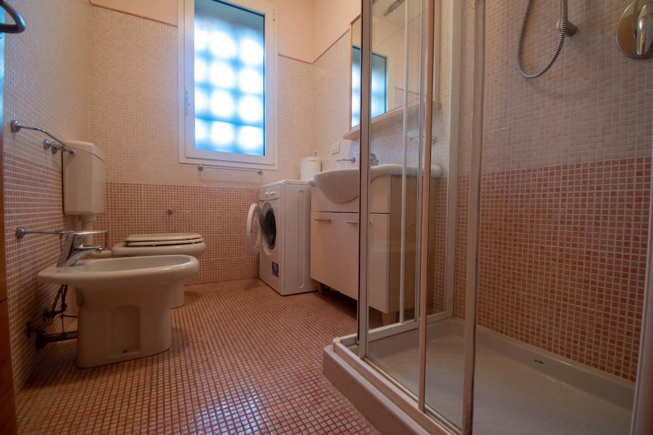 Lato Soleggiato @Gardazzurro Apartment Padenghe sul Garda Bagian luar foto
