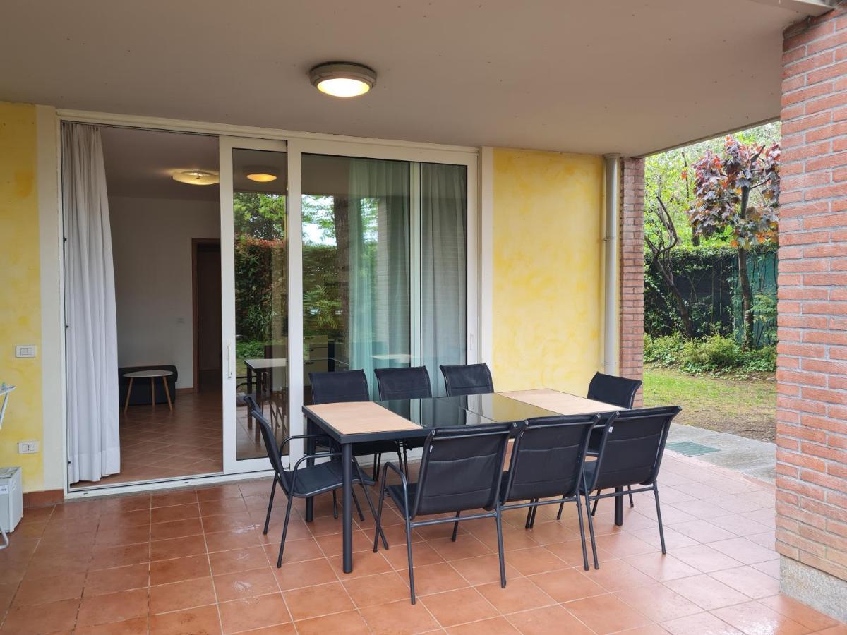 Lato Soleggiato @Gardazzurro Apartment Padenghe sul Garda Bagian luar foto
